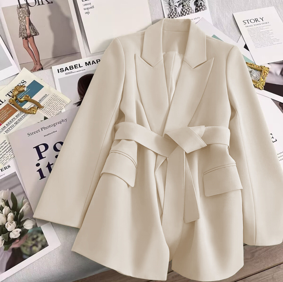 Costume à lacets en dentelle - Image 4