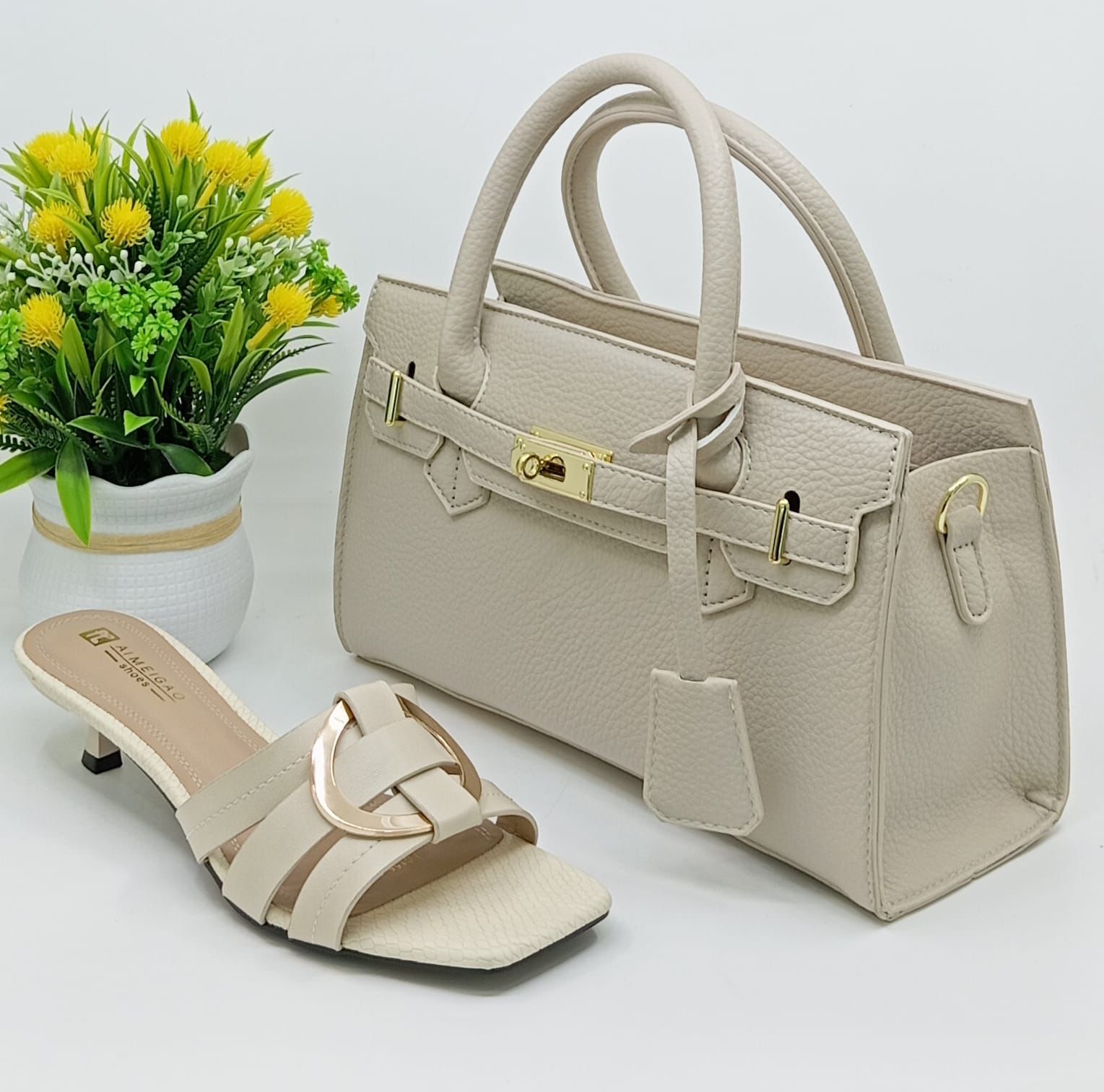 Sac à main et chaussures
