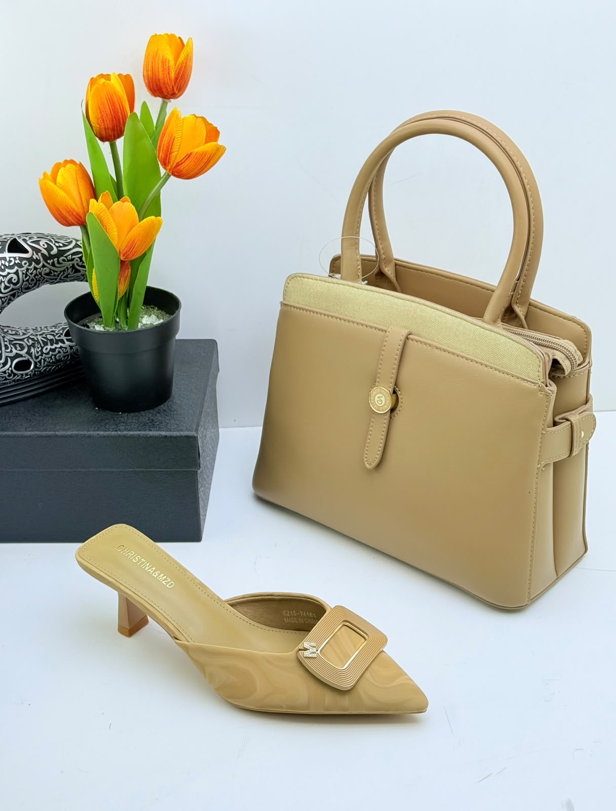 Ensemble sac à main et chaussures
