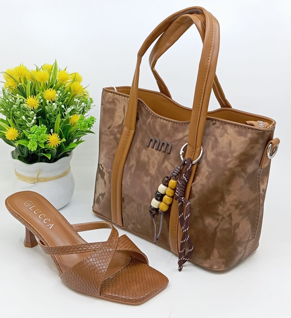 Ensemble sac à main et chaussures