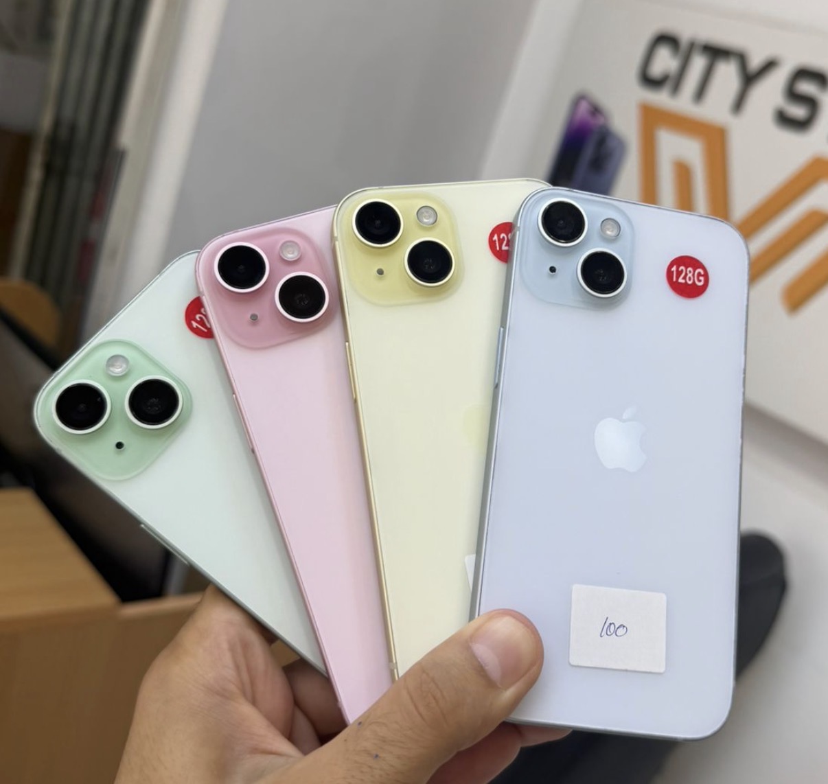 iPhone 15 (128 Go)