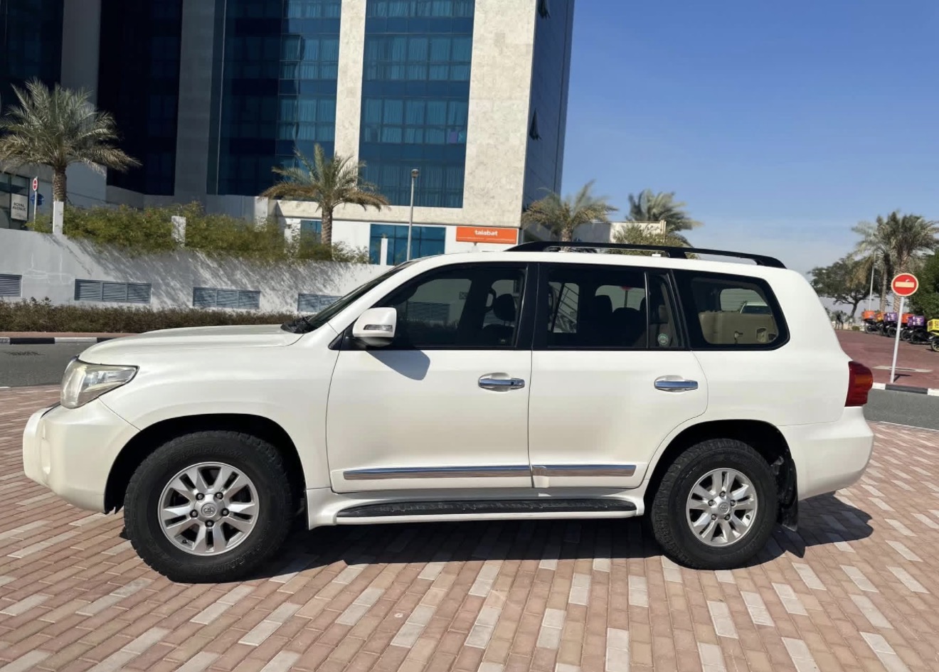 Toyota Land Cruiser GXR 2013 – 4.0L V6