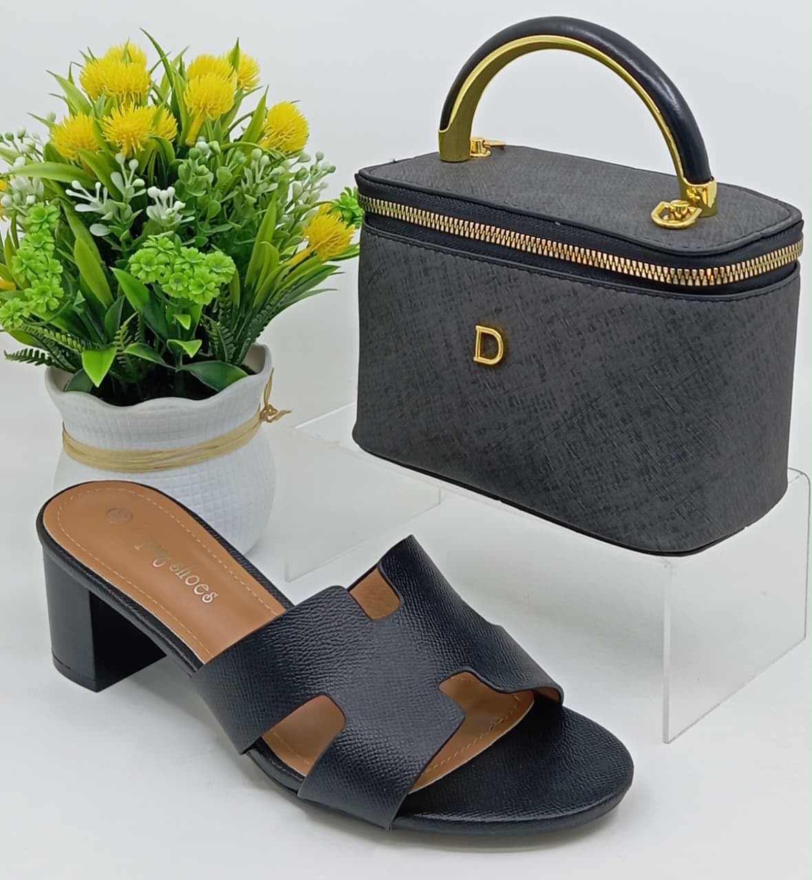 Ensemble sac à main et chaussures