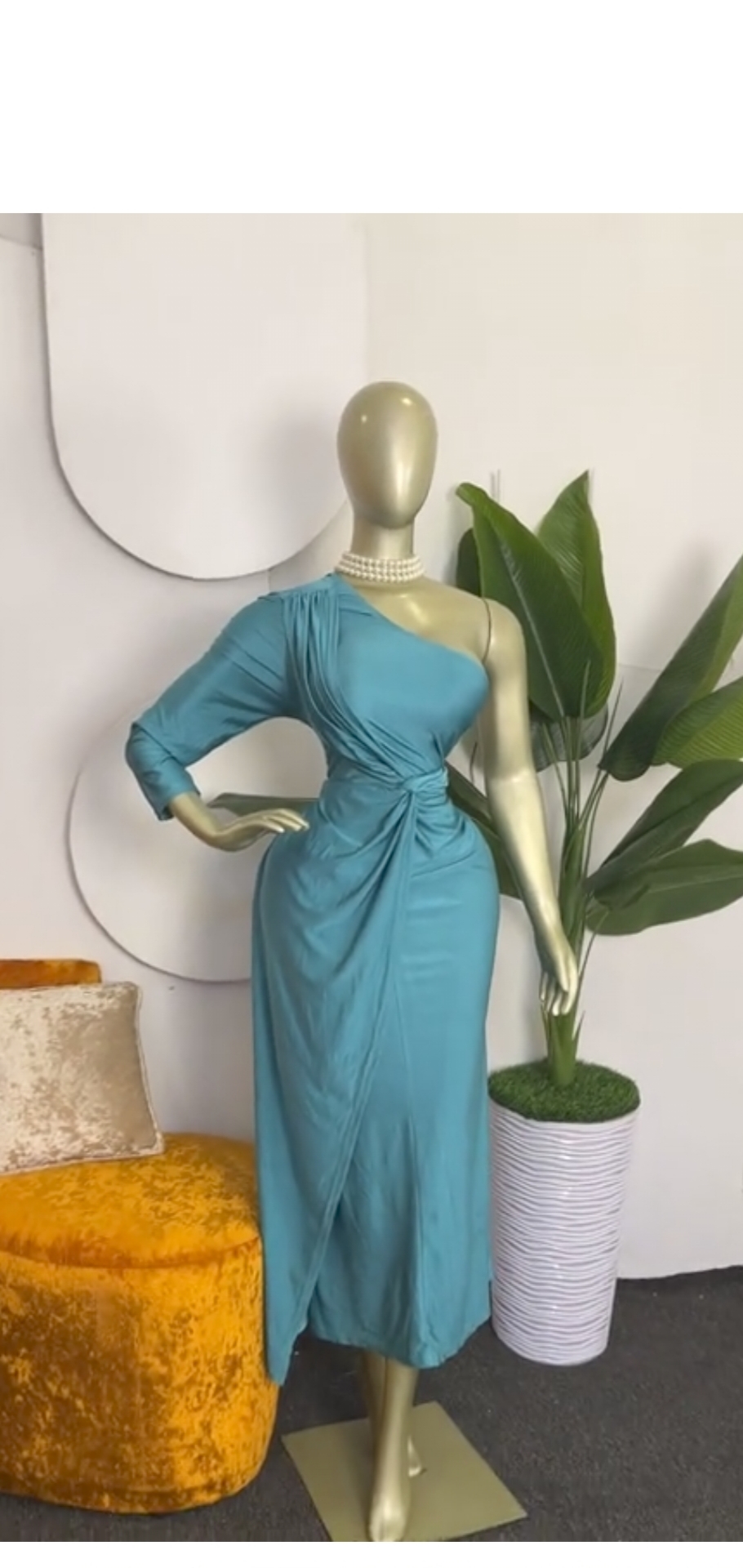 Robe 1